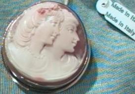 Double Profile Cameo. Set on 14k Gold